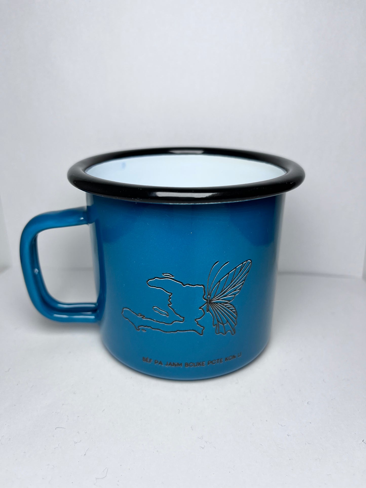 Tasse | Zile Papiyon - Bèf pa janm bouke pote kon li